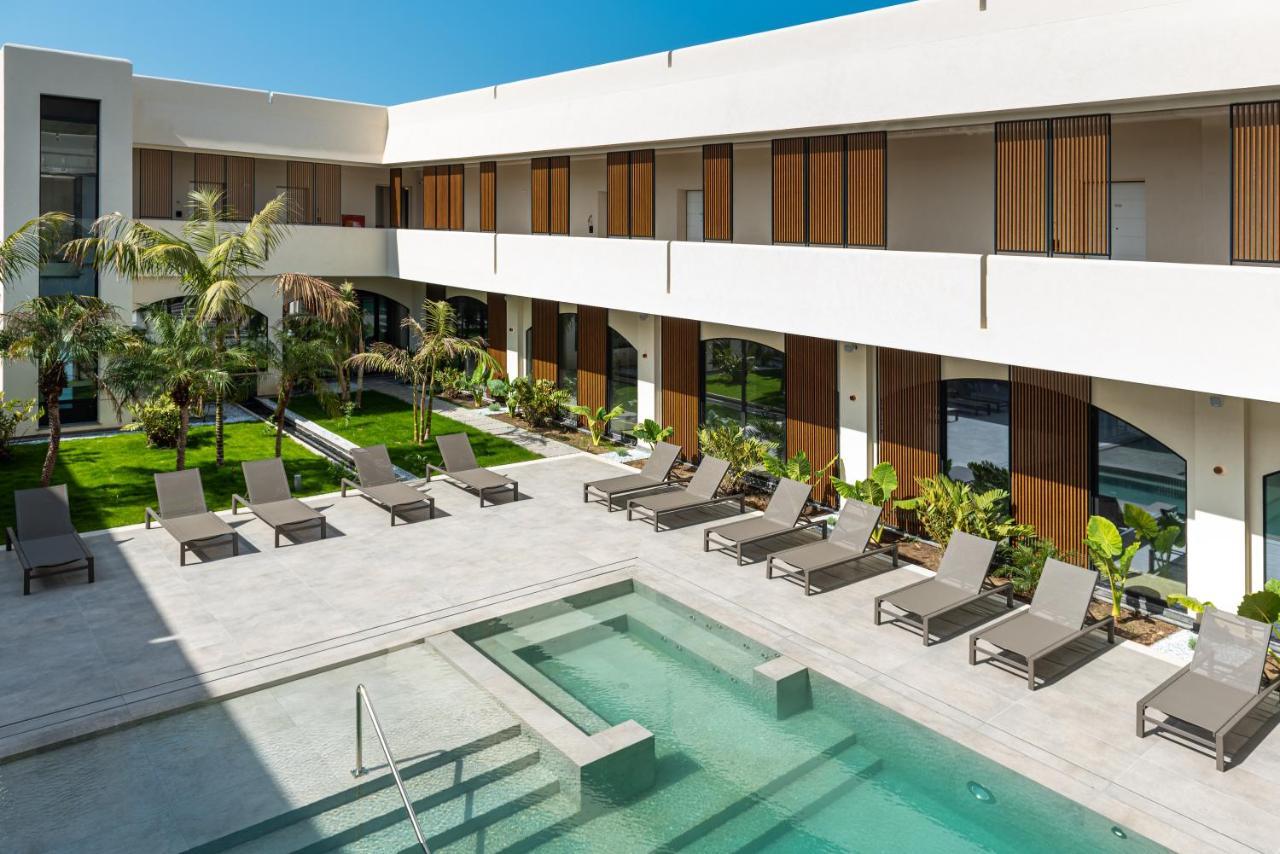 Limen Wellness Hotel & Spa Campofelice Di Roccella Bagian luar foto